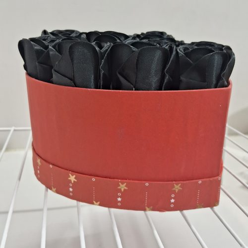 باکس گل رز مشکی