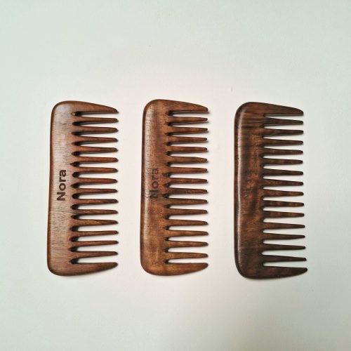 ​شانه موی چوبی طبیعی نورا